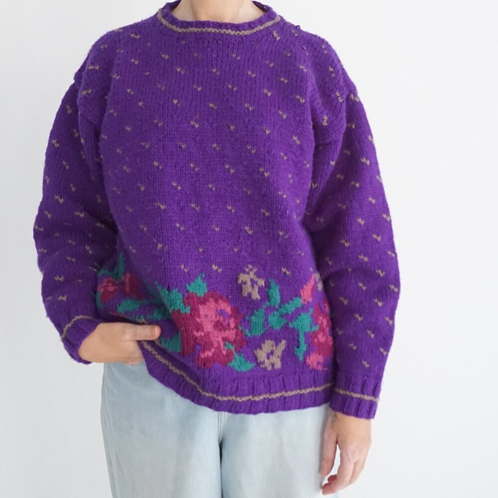 Vintage Lady Footlocker Purple Floral Rose Garden Cottage Hand Knit Sweater M